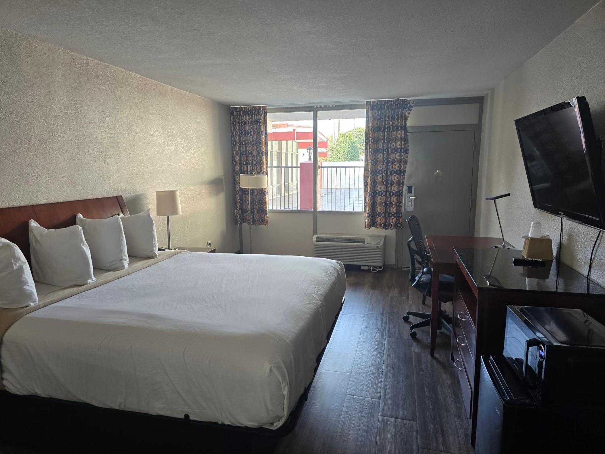 Days Inn By Wyndham Raleigh South Esterno foto