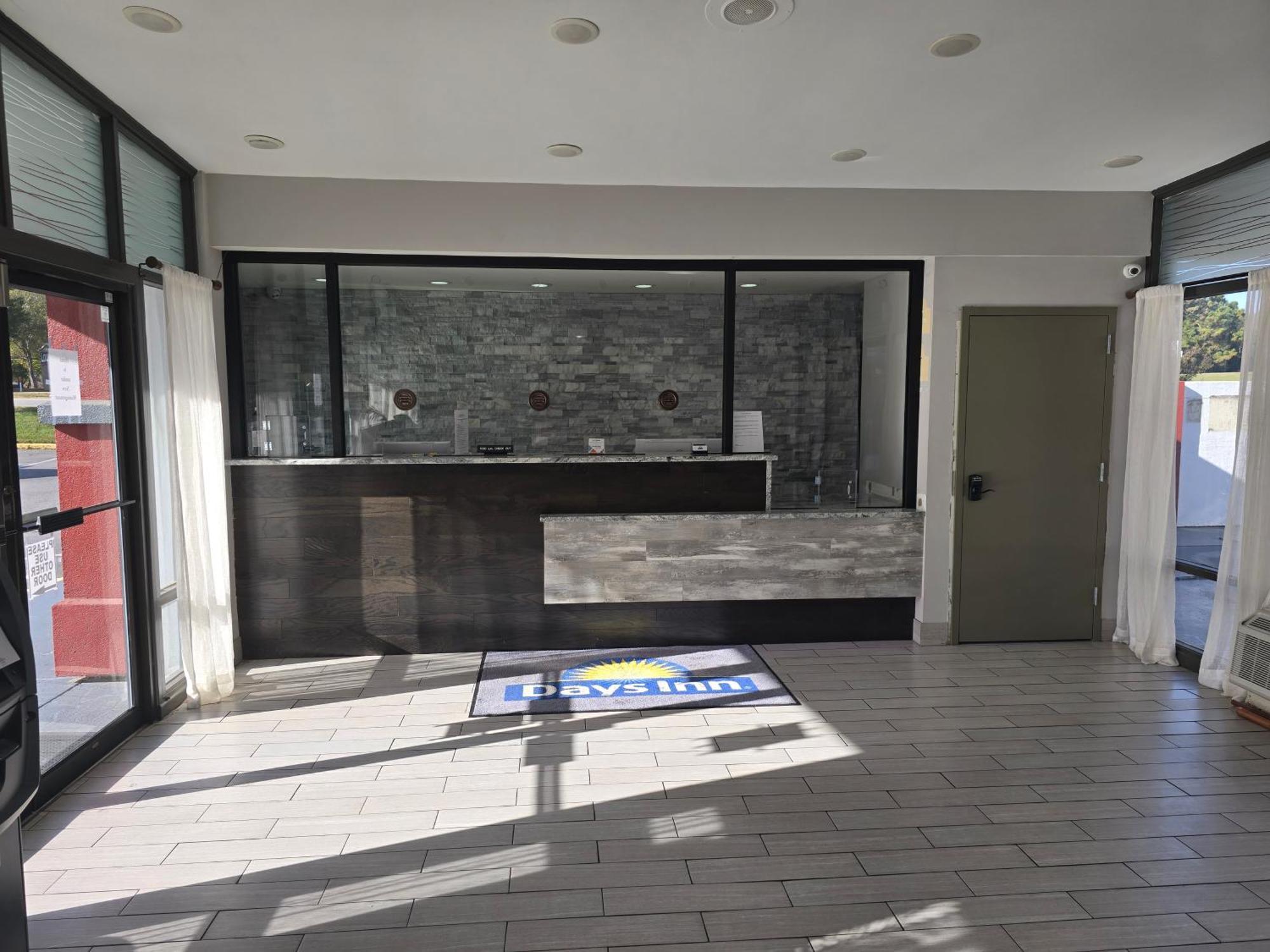 Days Inn By Wyndham Raleigh South Esterno foto
