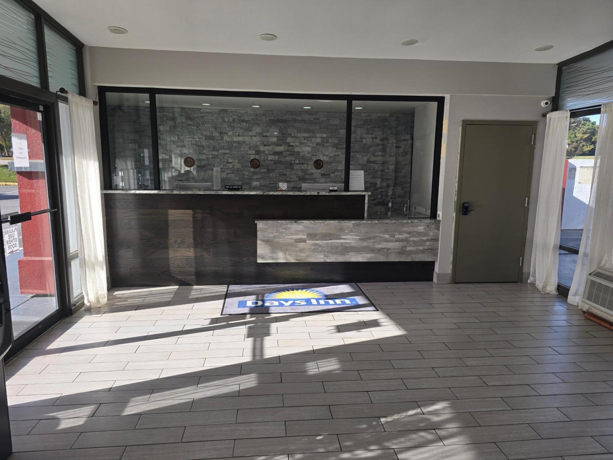 Days Inn By Wyndham Raleigh South Esterno foto